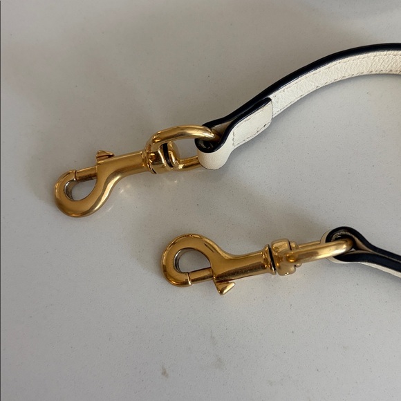 Gucci GG Bow Ivory Leather Small Tote Crossbody Bag Double G Ribbon Entrupy Auth - Picture 9 of 15